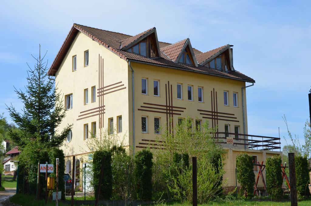 Pensiunea Ando Bran  Exterior photo